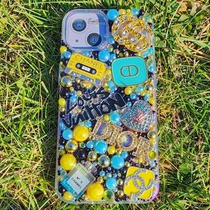 🏮SOLD🏮 BRAND NEW Signature iPhone 13/14 Case